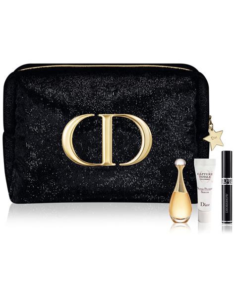 l'or dior|does Dior gives complimentary perfume.